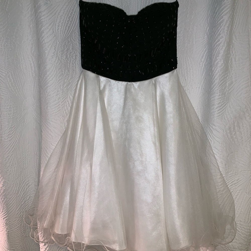 White & Black Tulle/Satin Prom Dress